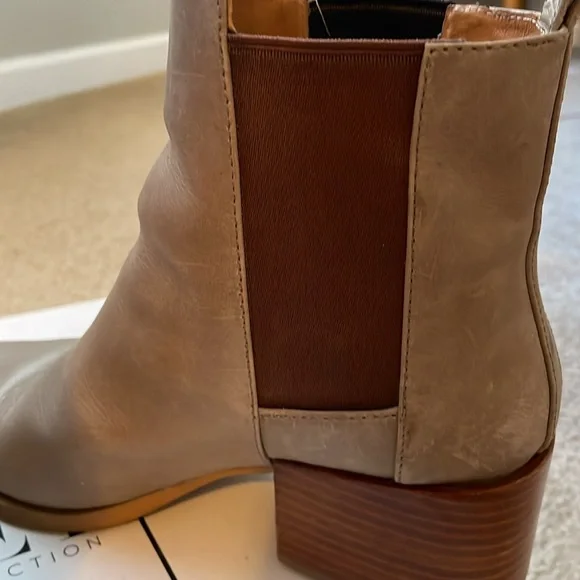 Seychelles Tan and Brown Ankle Boots - Picture 7 of 8